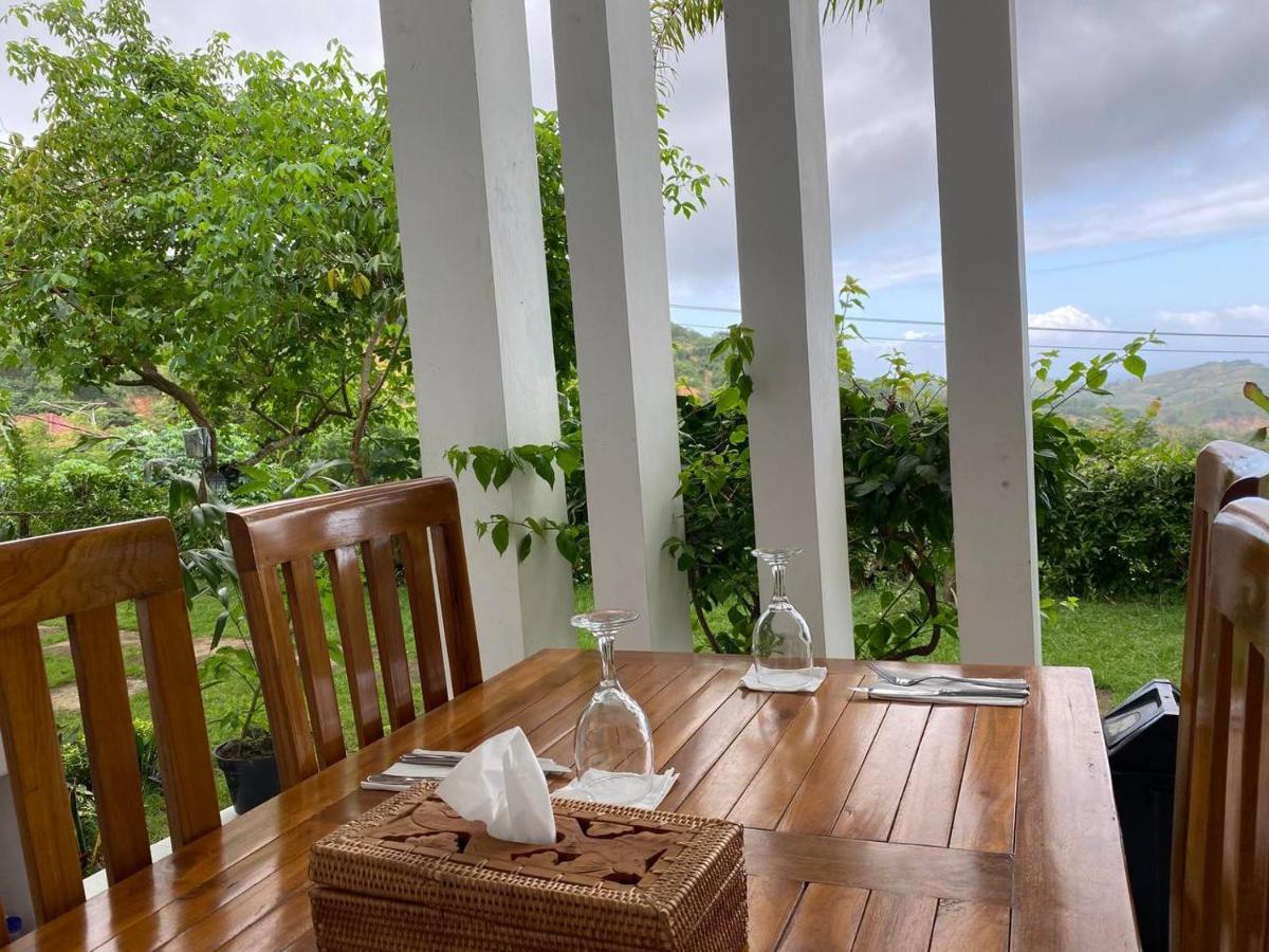 Kuta  The Hill View Lombok酒店 外观 照片