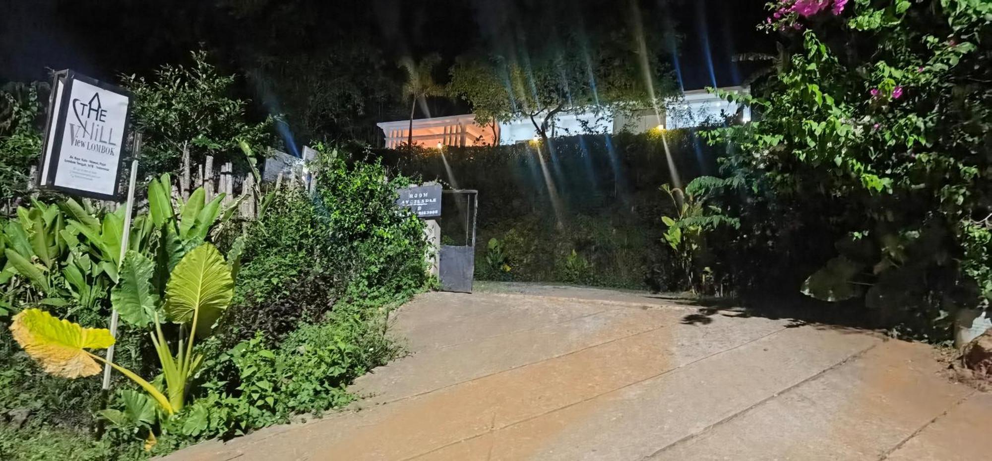 Kuta  The Hill View Lombok酒店 外观 照片