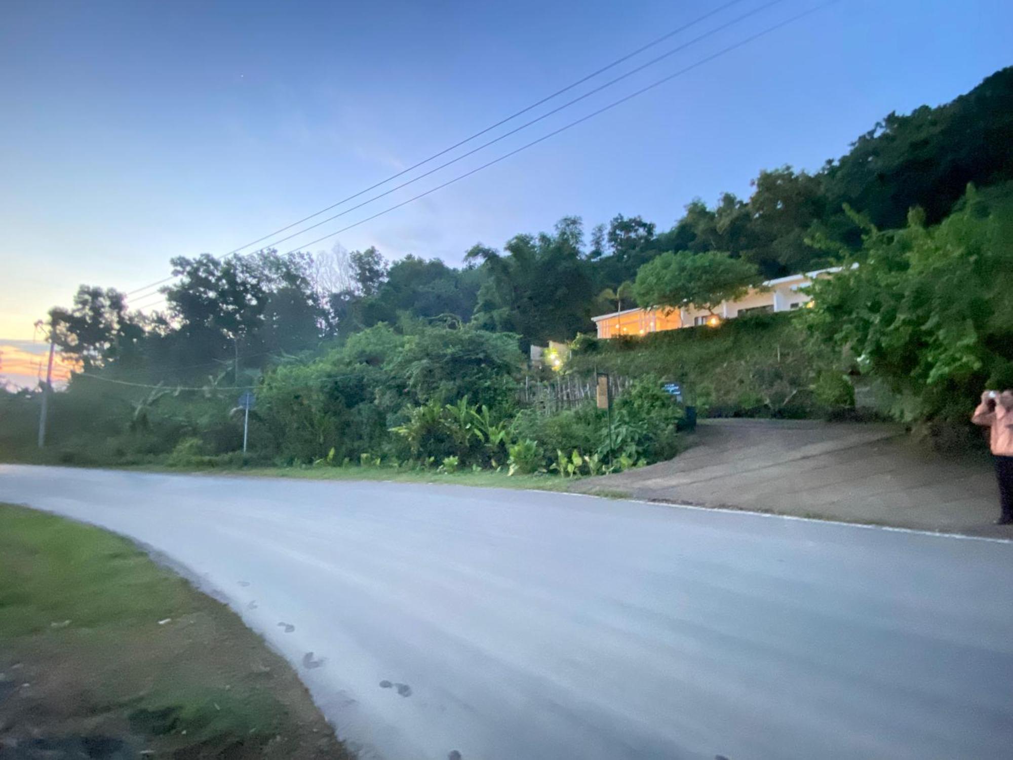 Kuta  The Hill View Lombok酒店 外观 照片